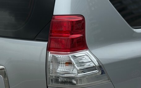 Toyota Land Cruiser Prado 150 рестайлинг 2, 2012 год, 2 899 999 рублей, 11 фотография