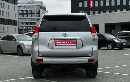 Toyota Land Cruiser Prado 150 рестайлинг 2, 2012 год, 2 899 999 рублей, 7 фотография