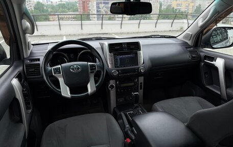 Toyota Land Cruiser Prado 150 рестайлинг 2, 2012 год, 2 899 999 рублей, 20 фотография