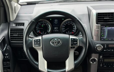 Toyota Land Cruiser Prado 150 рестайлинг 2, 2012 год, 2 899 999 рублей, 21 фотография