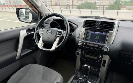 Toyota Land Cruiser Prado 150 рестайлинг 2, 2012 год, 2 899 999 рублей, 29 фотография