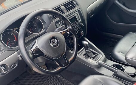 Volkswagen Jetta VI, 2014 год, 1 080 000 рублей, 6 фотография
