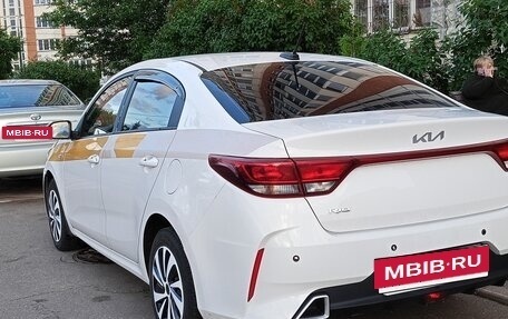 KIA Rio IV, 2021 год, 999 000 рублей, 2 фотография