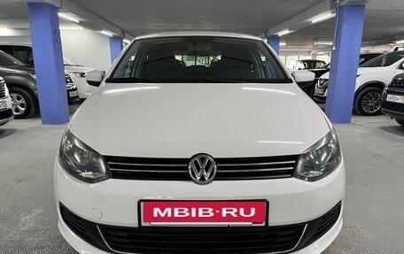 Volkswagen Polo VI (EU Market), 2013 год, 825 000 рублей, 2 фотография