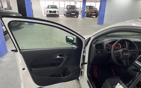 Volkswagen Polo VI (EU Market), 2013 год, 825 000 рублей, 10 фотография