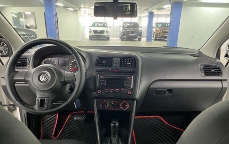 Volkswagen Polo VI (EU Market), 2013 год, 825 000 рублей, 17 фотография