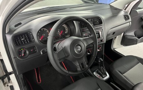 Volkswagen Polo VI (EU Market), 2013 год, 825 000 рублей, 11 фотография