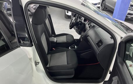 Volkswagen Polo VI (EU Market), 2013 год, 825 000 рублей, 21 фотография
