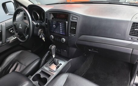 Mitsubishi Pajero IV, 2011 год, 2 249 000 рублей, 10 фотография