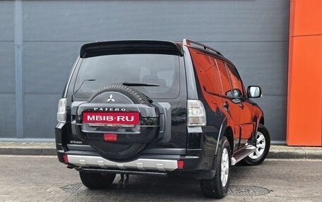Mitsubishi Pajero IV, 2011 год, 2 249 000 рублей, 4 фотография