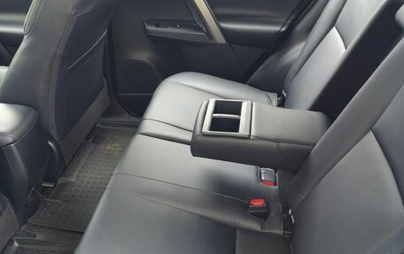 Toyota RAV4, 2019 год, 3 750 000 рублей, 7 фотография