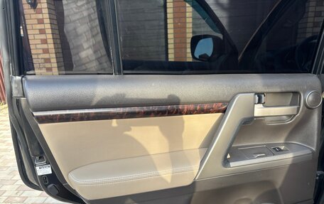 Toyota Land Cruiser 200, 2011 год, 2 957 000 рублей, 15 фотография