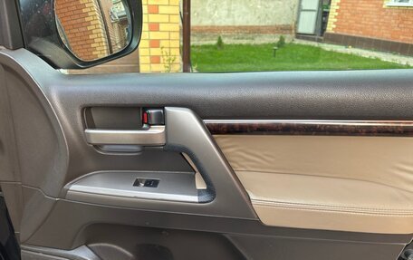 Toyota Land Cruiser 200, 2011 год, 2 957 000 рублей, 16 фотография