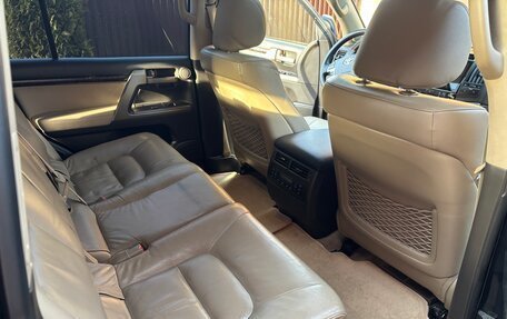 Toyota Land Cruiser 200, 2011 год, 2 957 000 рублей, 26 фотография