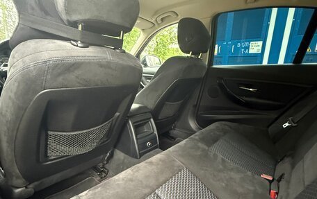 BMW 3 серия, 2018 год, 2 450 000 рублей, 23 фотография