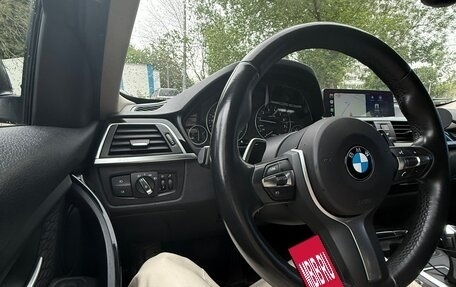 BMW 3 серия, 2018 год, 2 450 000 рублей, 14 фотография