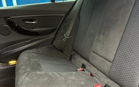 BMW 3 серия, 2018 год, 2 450 000 рублей, 24 фотография