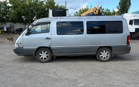 SsangYong Istana, 2003 год, 220 000 рублей, 2 фотография