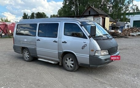 SsangYong Istana, 2003 год, 220 000 рублей, 7 фотография