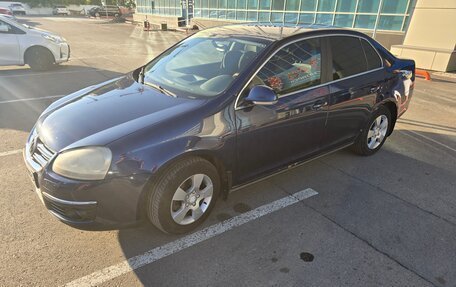 Volkswagen Jetta VI, 2007 год, 560 000 рублей, 3 фотография