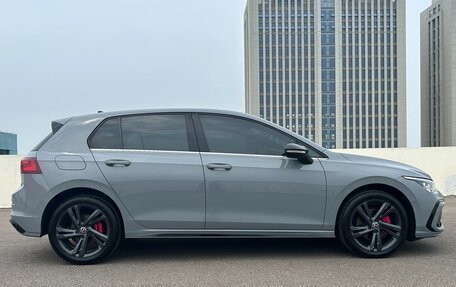 Volkswagen Golf VIII, 2024 год, 1 923 000 рублей, 6 фотография