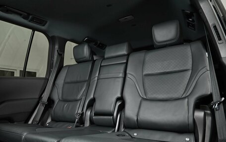 Toyota Land Cruiser, 2023 год, 10 350 000 рублей, 25 фотография