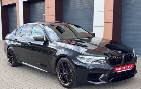 BMW M5, 2019 год, 9 350 000 рублей, 3 фотография