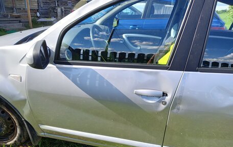 Renault Sandero I, 2012 год, 380 000 рублей, 21 фотография