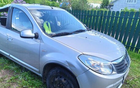 Renault Sandero I, 2012 год, 380 000 рублей, 26 фотография