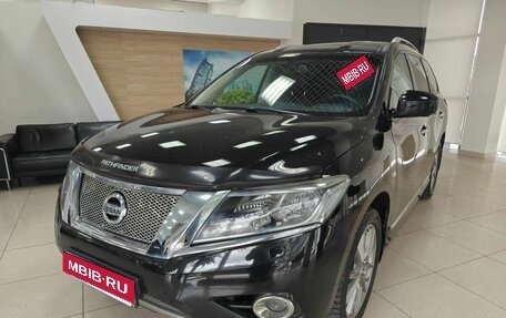 Nissan Pathfinder, 2015 год, 1 595 000 рублей, 1 фотография