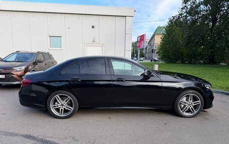 Mercedes-Benz E-Класс, 2019 год, 2 500 000 рублей, 4 фотография