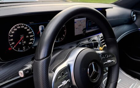 Mercedes-Benz E-Класс, 2019 год, 2 500 000 рублей, 10 фотография