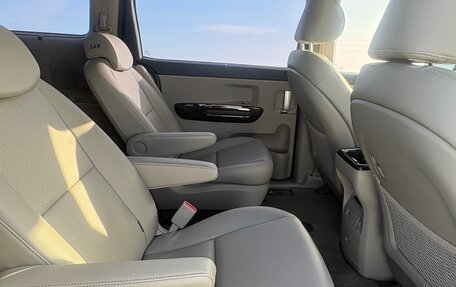 KIA Carnival III, 2019 год, 2 880 000 рублей, 11 фотография