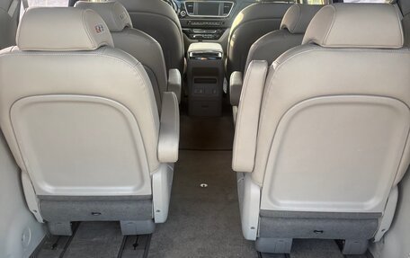 KIA Carnival III, 2019 год, 2 880 000 рублей, 14 фотография
