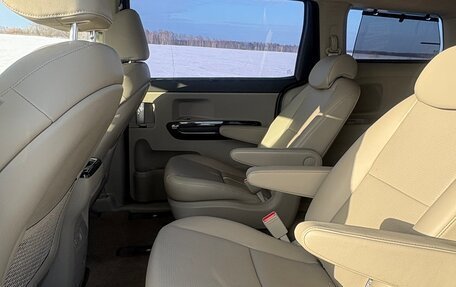 KIA Carnival III, 2019 год, 2 880 000 рублей, 18 фотография