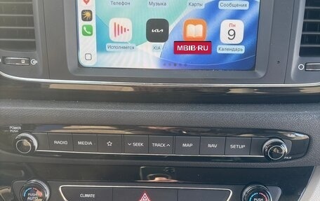 KIA Carnival III, 2019 год, 2 880 000 рублей, 8 фотография