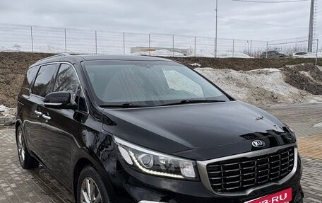KIA Carnival III, 2019 год, 2 880 000 рублей, 5 фотография
