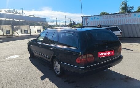Mercedes-Benz E-Класс, 1996 год, 400 000 рублей, 3 фотография