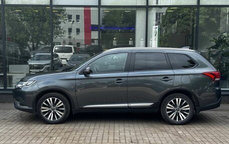 Mitsubishi Outlander III рестайлинг 3, 2019 год, 2 050 000 рублей, 5 фотография