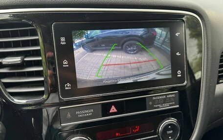 Mitsubishi Outlander III рестайлинг 3, 2019 год, 2 050 000 рублей, 12 фотография