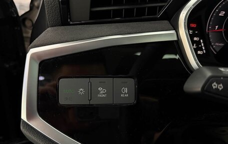 Audi Q3, 2022 год, 2 250 000 рублей, 13 фотография