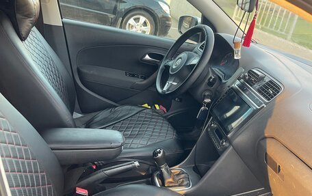 Volkswagen Polo VI (EU Market), 2013 год, 600 000 рублей, 6 фотография