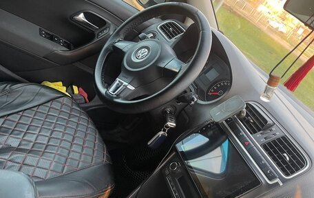Volkswagen Polo VI (EU Market), 2013 год, 600 000 рублей, 13 фотография