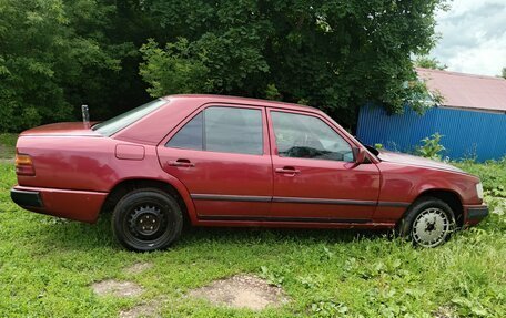Mercedes-Benz W124, 1985 год, 150 000 рублей, 2 фотография
