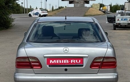 Mercedes-Benz E-Класс, 1999 год, 500 000 рублей, 5 фотография