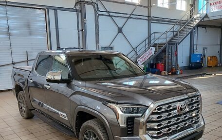 Toyota Tundra, 2022 год, 10 200 000 рублей, 2 фотография