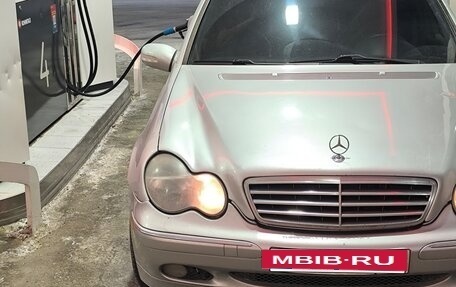 Mercedes-Benz C-Класс, 2003 год, 315 000 рублей, 2 фотография
