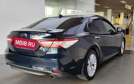 Toyota Camry, 2020 год, 2 990 000 рублей, 5 фотография