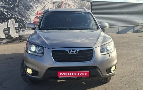 Hyundai Santa Fe III рестайлинг, 2010 год, 1 300 000 рублей, 1 фотография