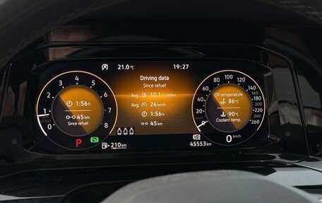 Volkswagen Golf VIII, 2022 год, 1 850 000 рублей, 6 фотография